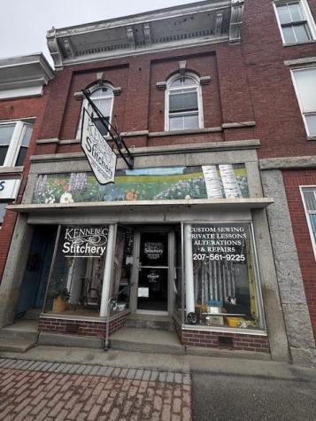 14 Madison Avenue Skowhegan ME 04976