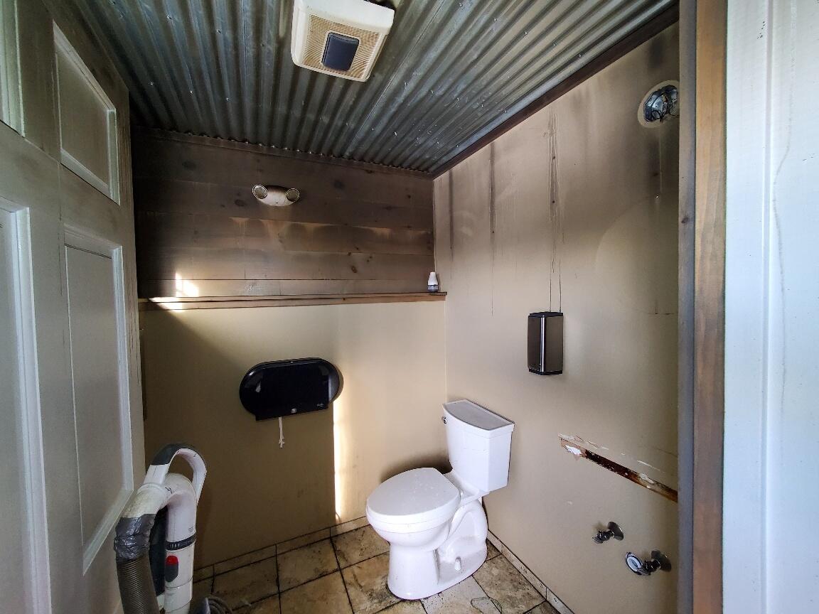 999 Main Road Eddington ME 04428