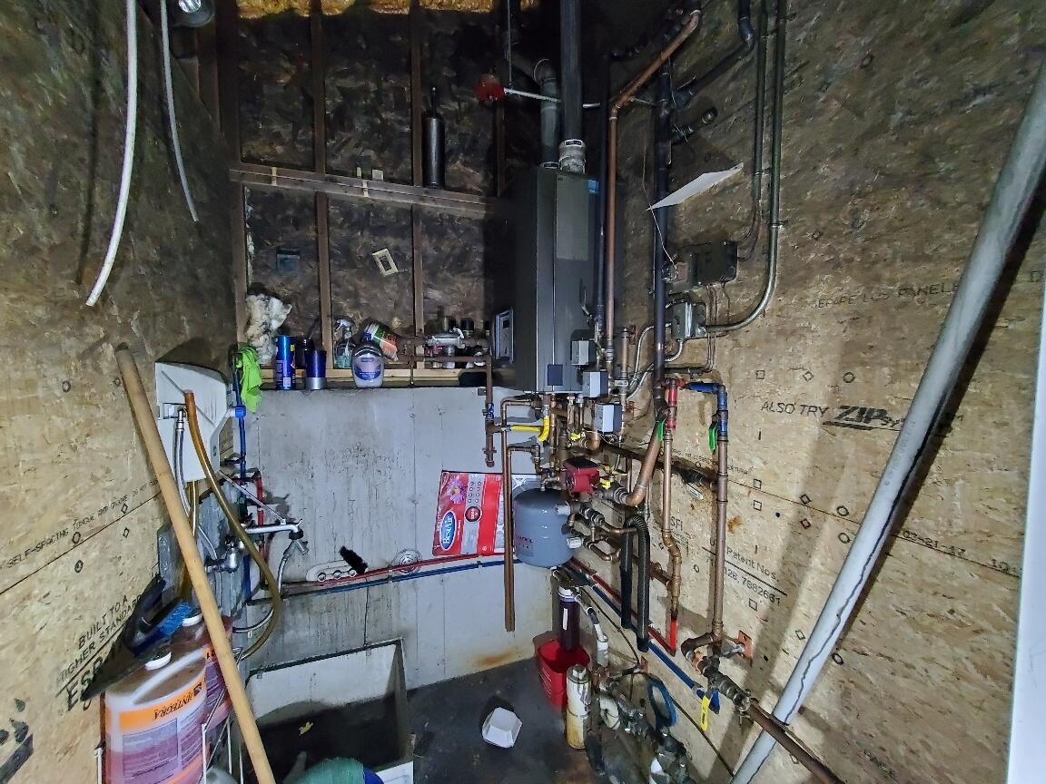 999 Main Road Eddington ME 04428