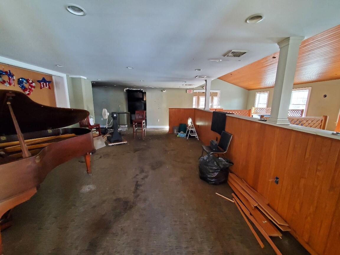 999 Main Road Eddington ME 04428