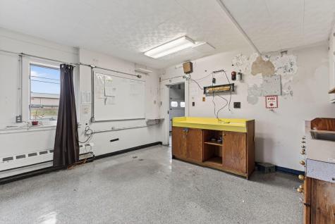 834 Main Street Lewiston ME 04240