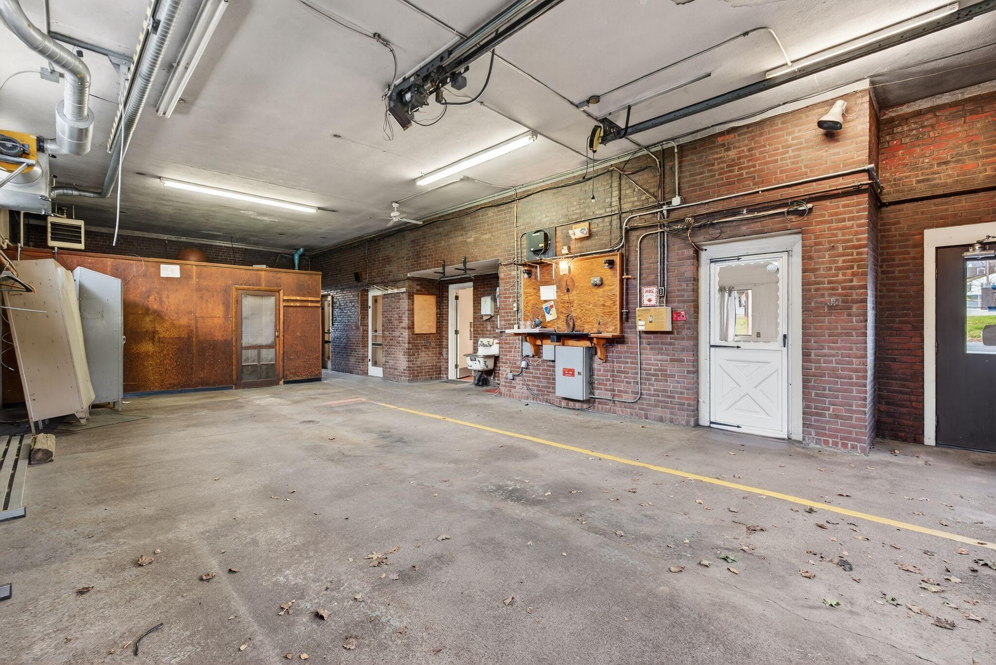 834 Main Street Lewiston ME 04240