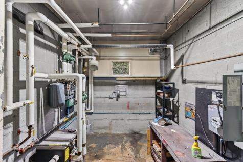 834 Main Street Lewiston ME 04240