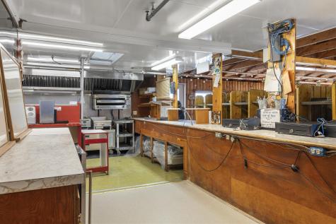 127,129 State Route 32 Route Bristol ME 04554