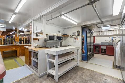 127,129 State Route 32 Route Bristol ME 04554