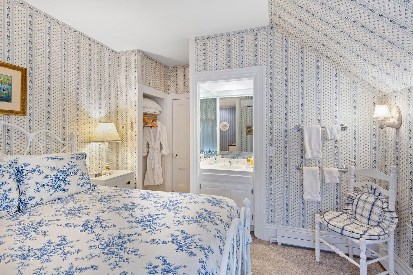 22 High Street Camden ME 04843