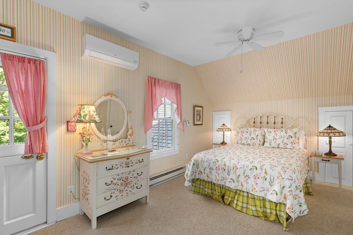 22 High Street Camden ME 04843