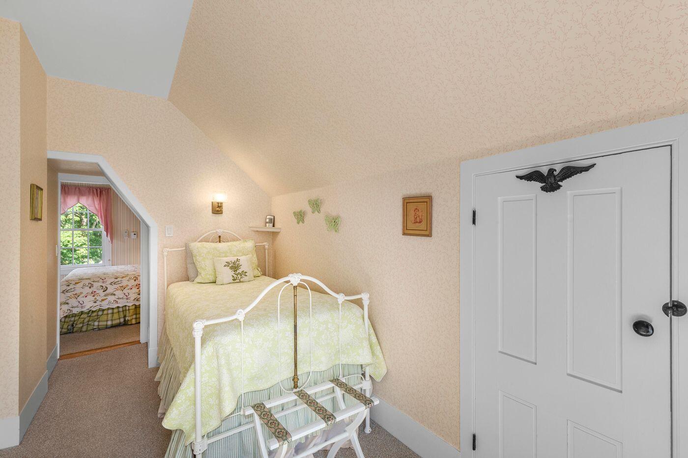 22 High Street Camden ME 04843