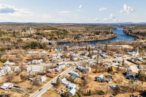 14 Mercer Road Norridgewock ME 04957