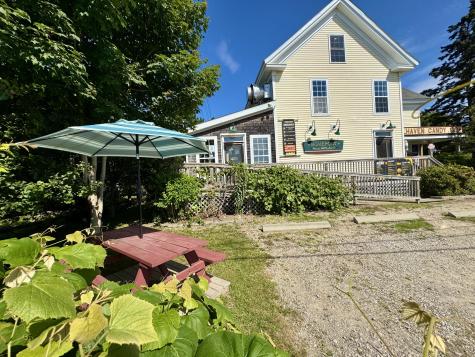 62 W Main Street Vinalhaven ME 04863