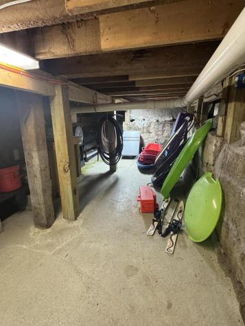 62 W Main Street Vinalhaven ME 04863