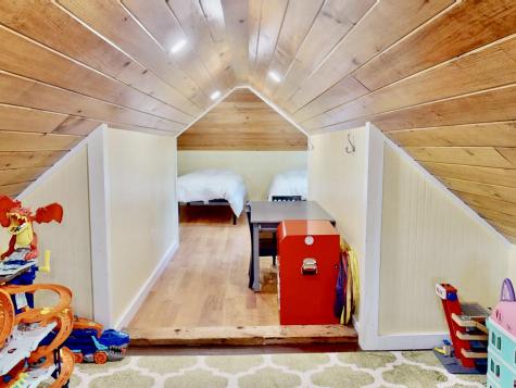 62 W Main Street Vinalhaven ME 04863