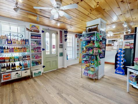 62 W Main Street Vinalhaven ME 04863