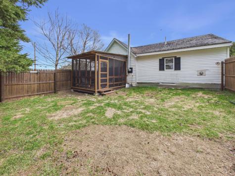 1616 Main Street Mapleton ME 04757