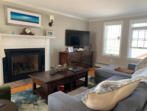 15 Locke Street Kennebunkport ME 04046