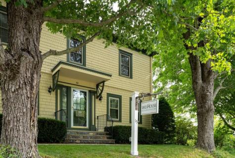 15 Locke Street Kennebunkport ME 04046