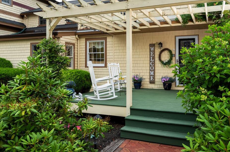 15 Locke Street Kennebunkport ME 04046