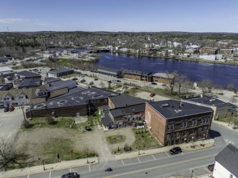 339 Main Street Calais ME 04619