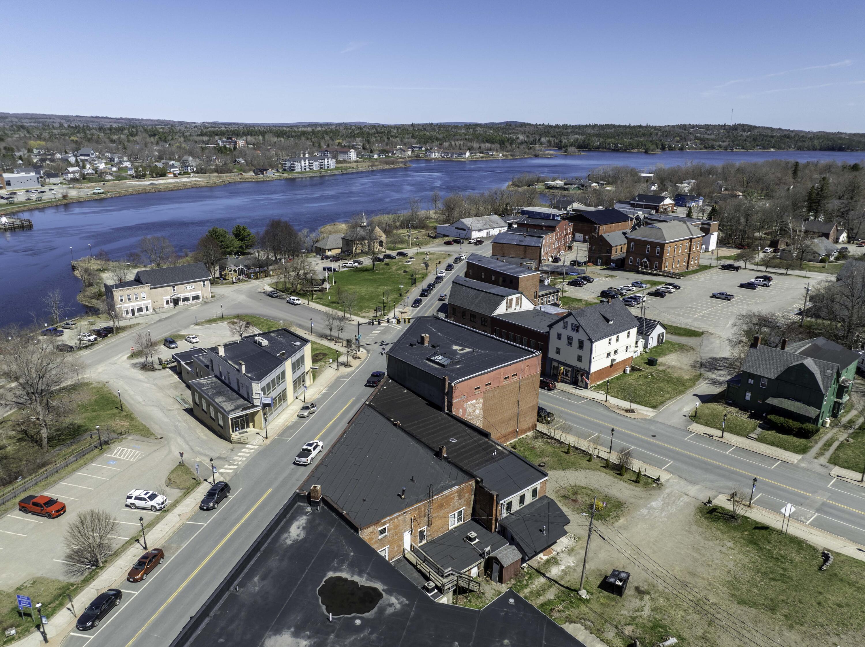 339 Main Street Calais ME 04619