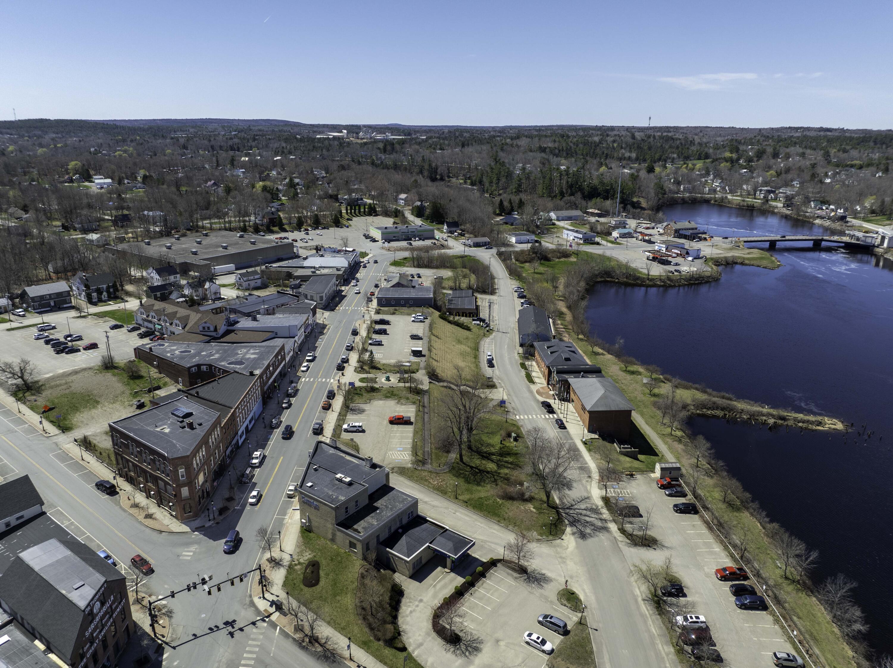 339 Main Street Calais ME 04619