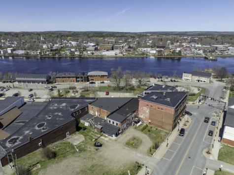 339 Main Street Calais ME 04619