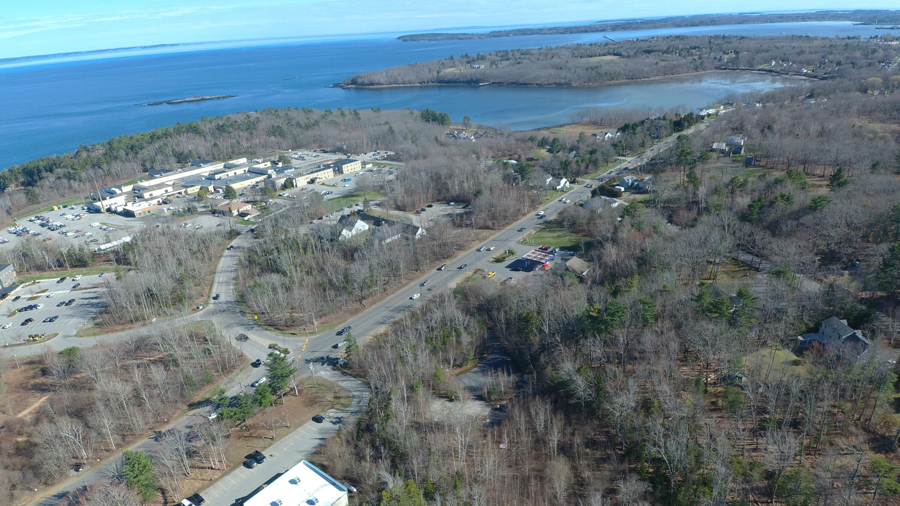 M6L137L141 Commercial Street Rockport ME 04856