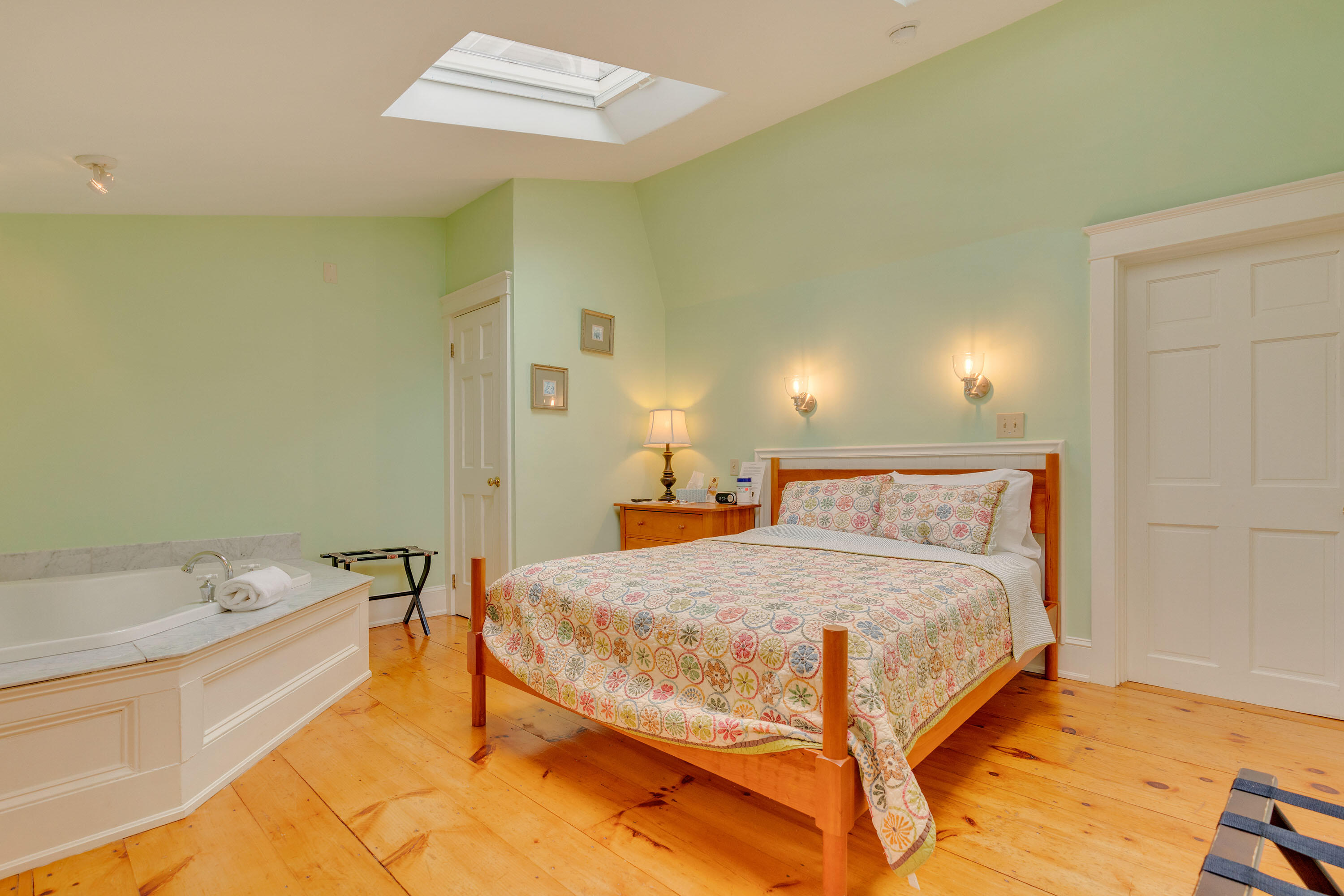 11 Holbrook Street Freeport ME 04032