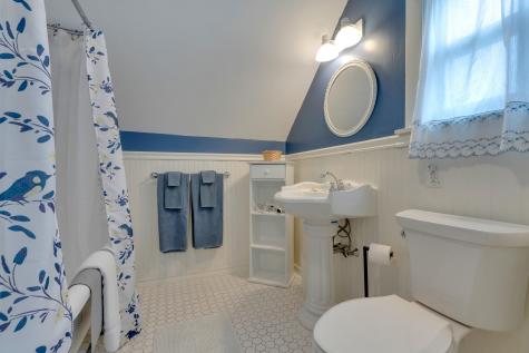 11 Holbrook Street Freeport ME 04032