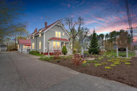 11 Holbrook Street Freeport ME 04032