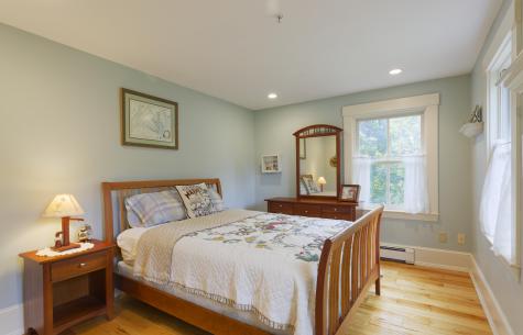 11 Holbrook Street Freeport ME 04032