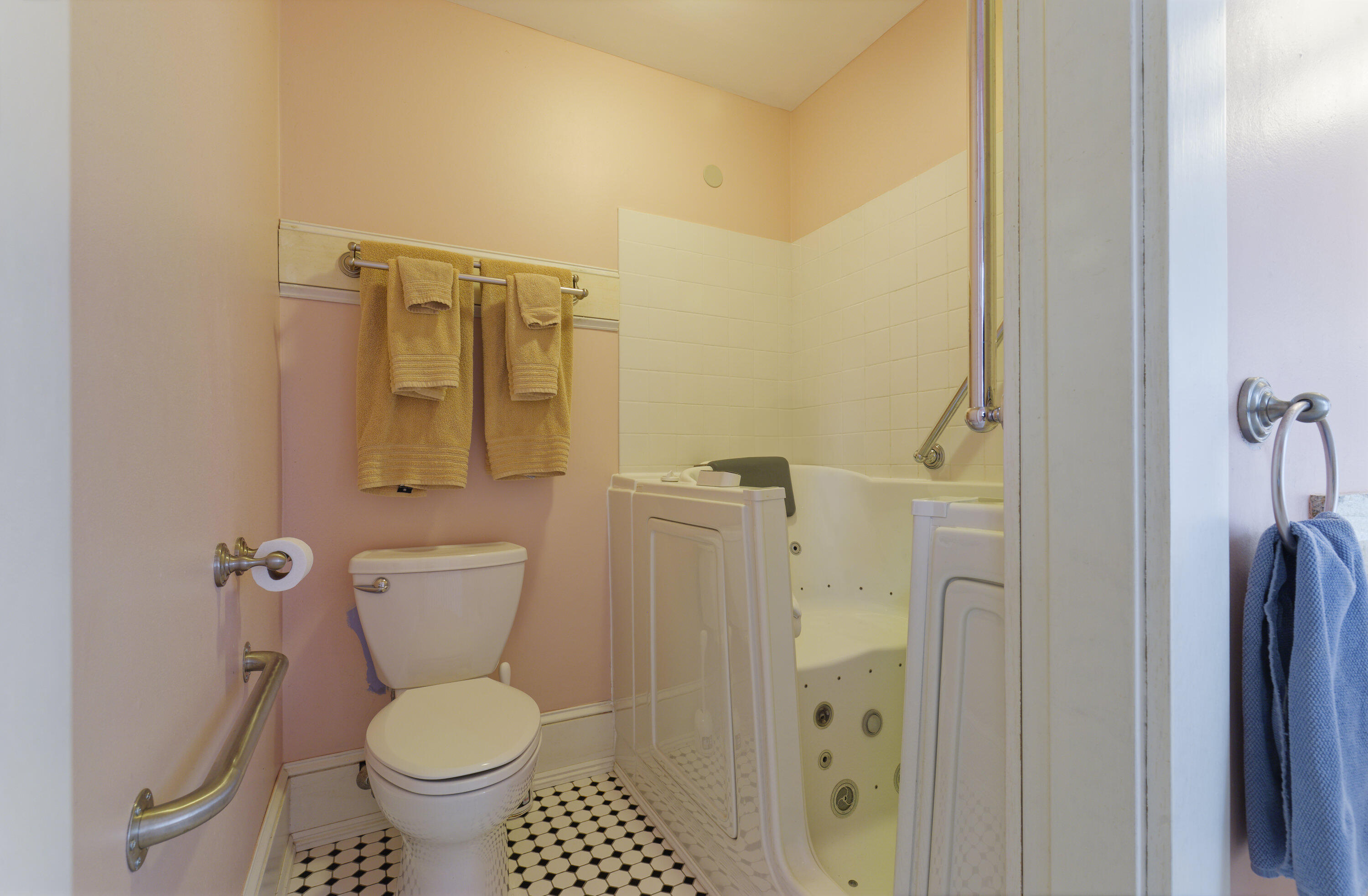 11 Holbrook Street Freeport ME 04032