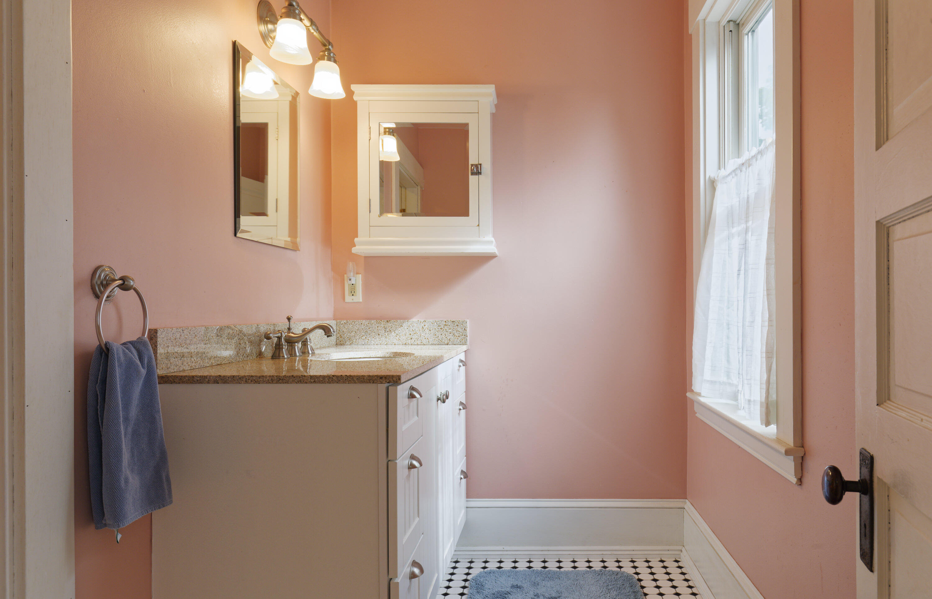 11 Holbrook Street Freeport ME 04032