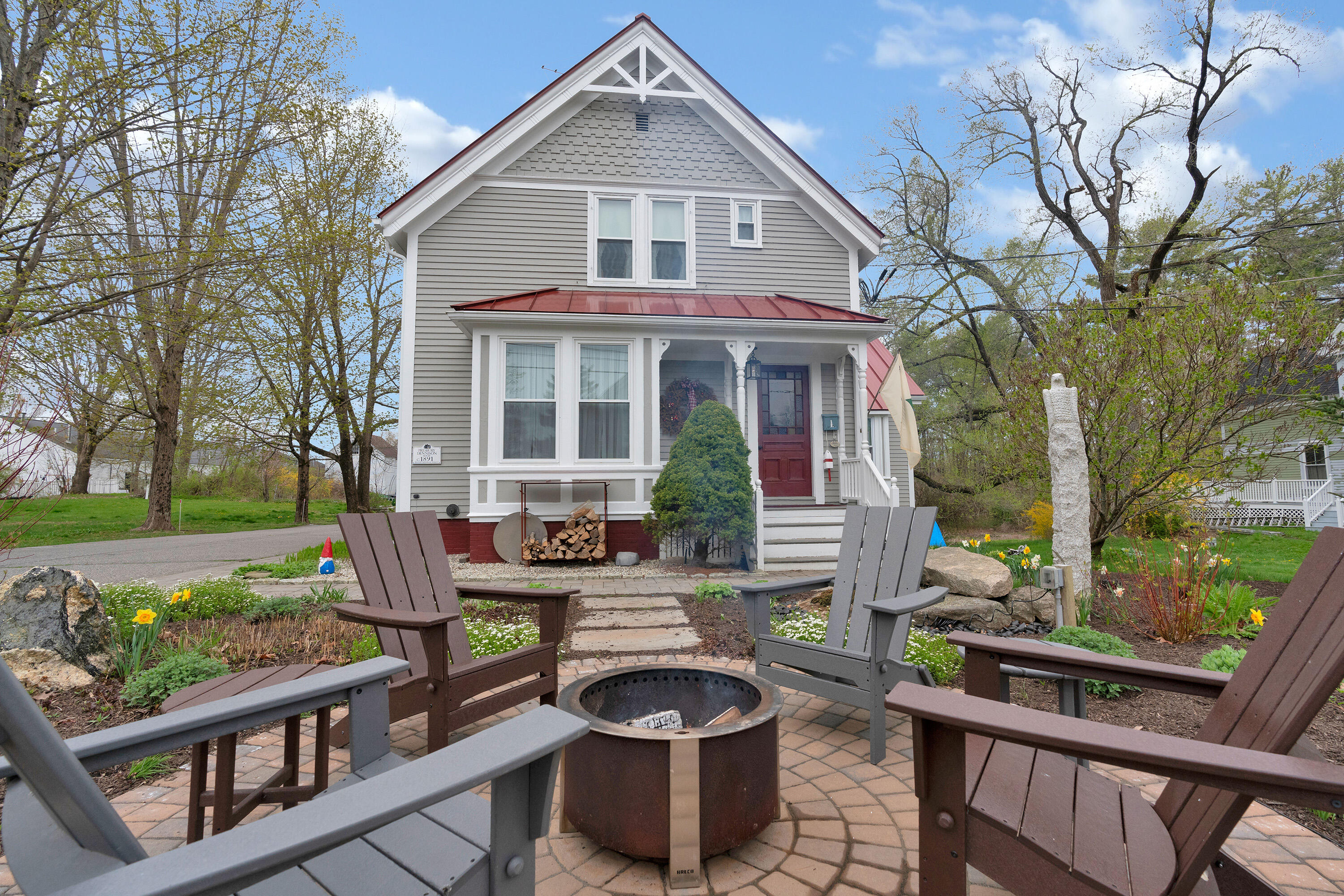 11 Holbrook Street Freeport ME 04032