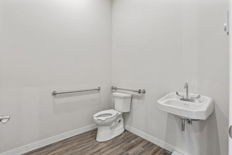 1132 Us Route One York ME 03909