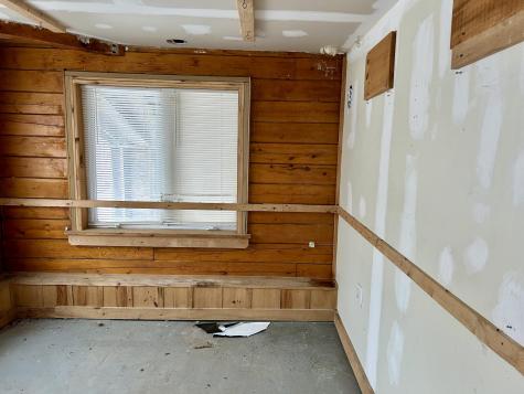 555 Farmington Road Strong ME 04983