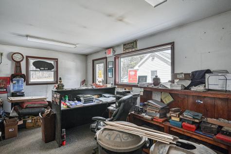 1235 Us-202 Winthrop ME 04364