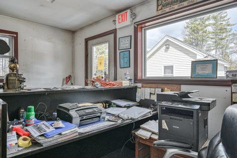 1235 Us-202 Winthrop ME 04364
