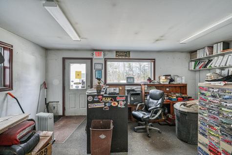 1235 Us-202 Winthrop ME 04364