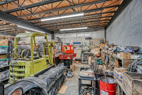 1235 Us-202 Winthrop ME 04364