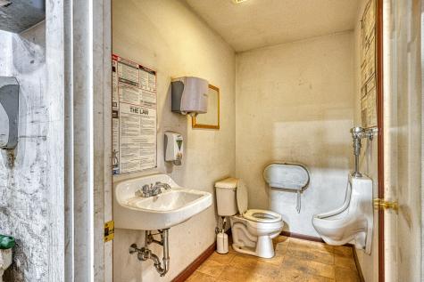 1235 Us-202 Winthrop ME 04364