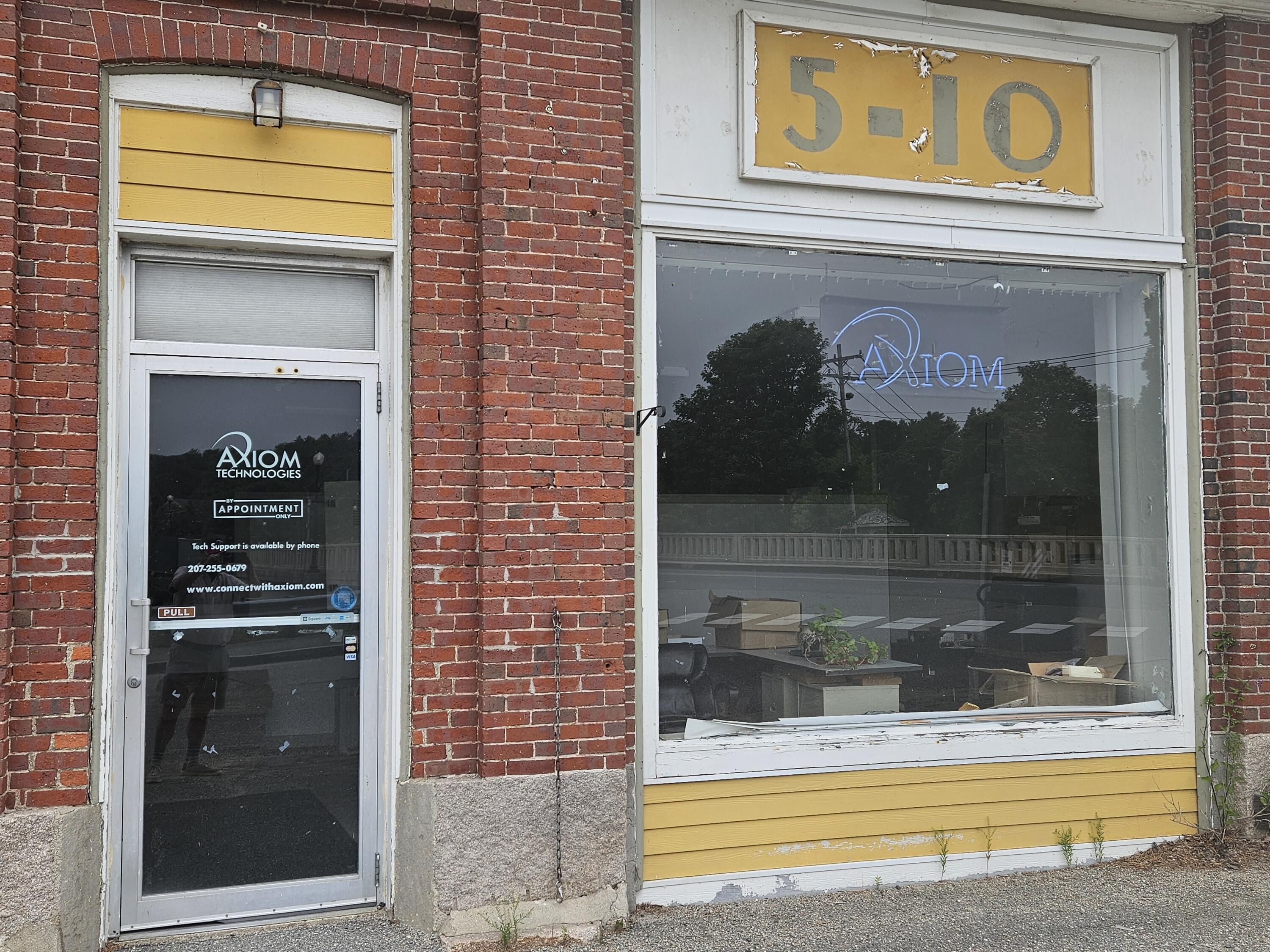 6 Colonial Way Machias ME 04654