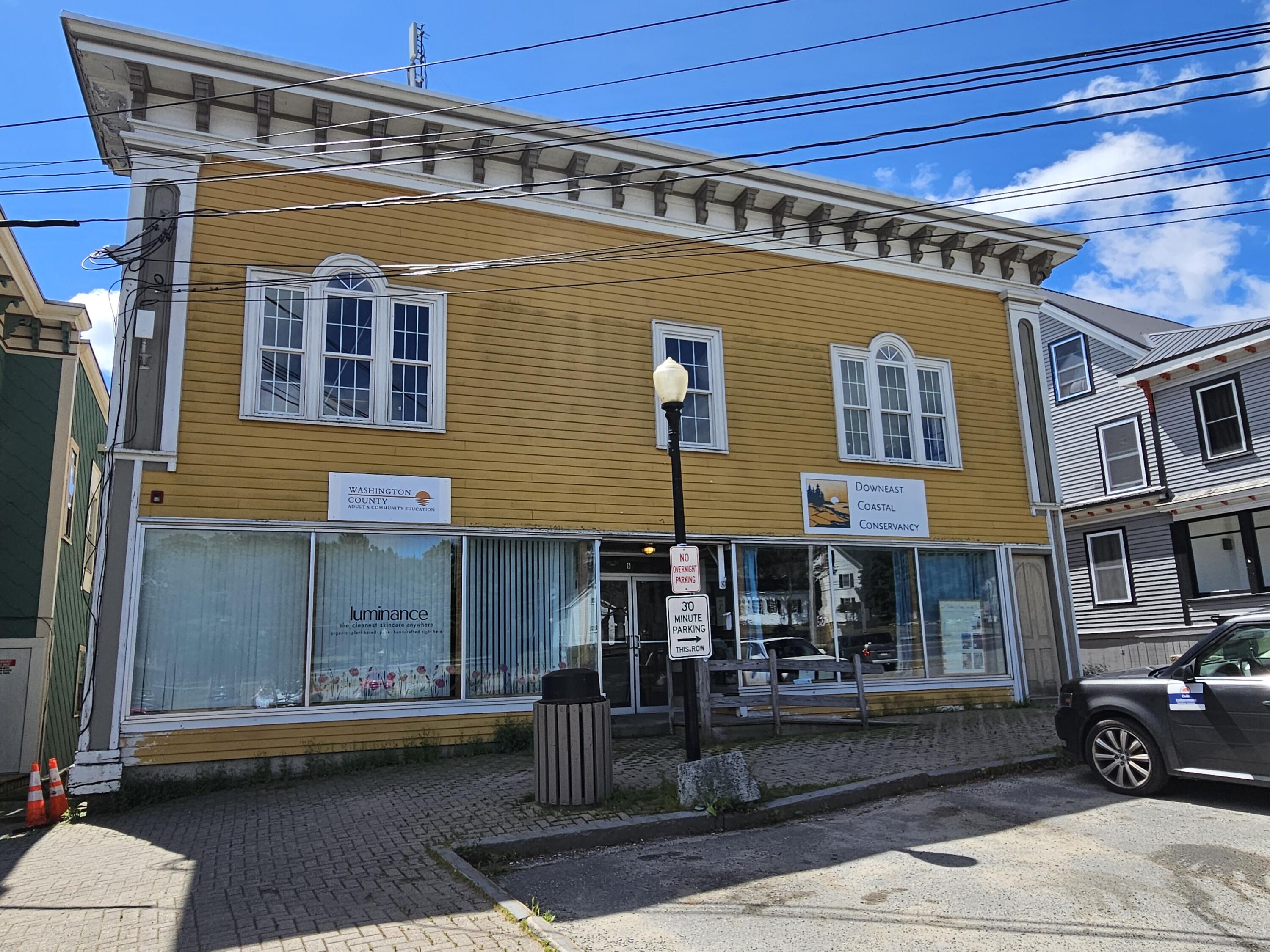 6 Colonial Way Machias ME 04654