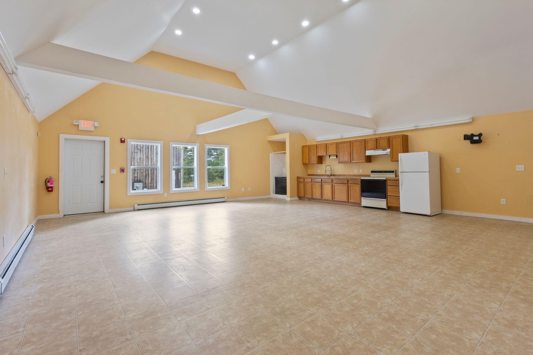 204 Gray Road Cumberland ME 04021