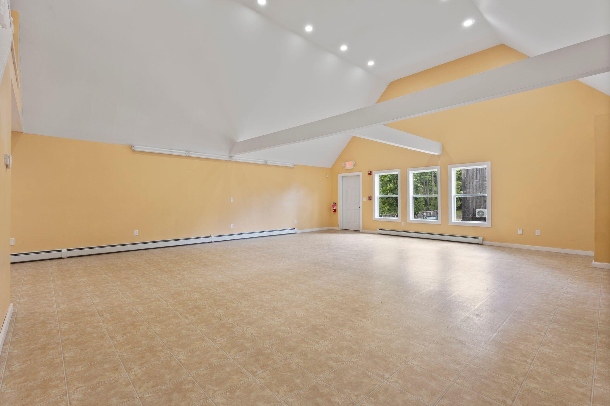 204 Gray Road Cumberland ME 04021