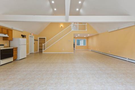 204 Gray Road Cumberland ME 04021