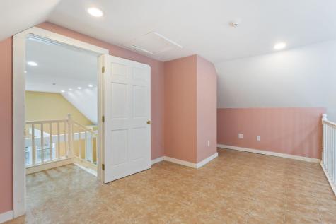 204 Gray Road Cumberland ME 04021
