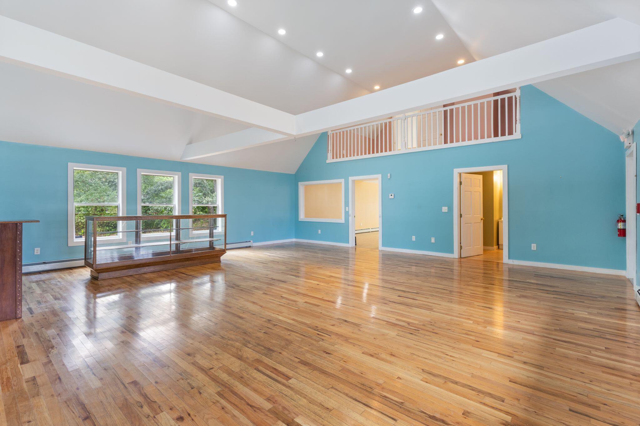 204 Gray Road Cumberland ME 04021