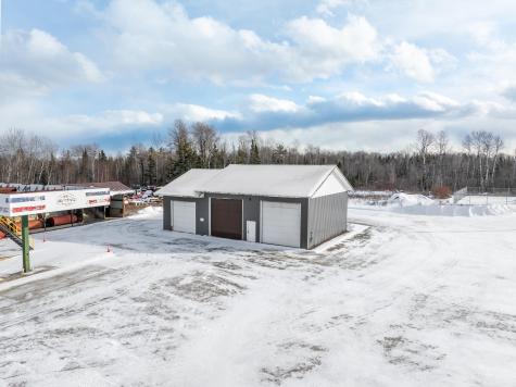 Howland ME 04448