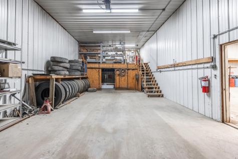 Howland ME 04448