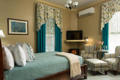 73 Talbot Avenue Rockland ME 04841